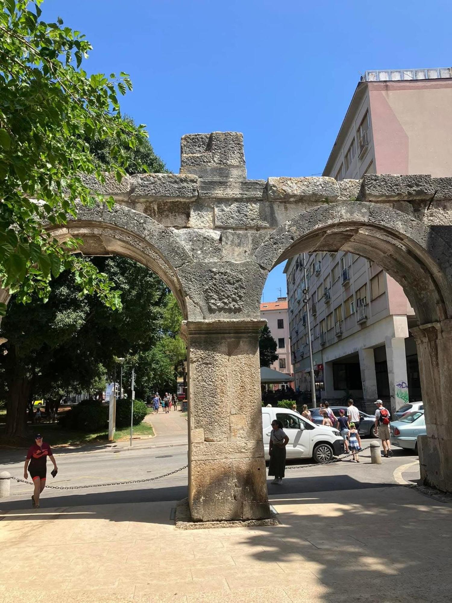 PUY Apartman Diana,Free Parking מראה חיצוני תמונה